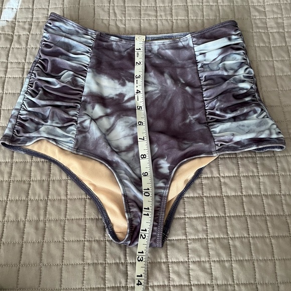 Kortni jeane tie-dye water swimsuit - Picture 6 of 8